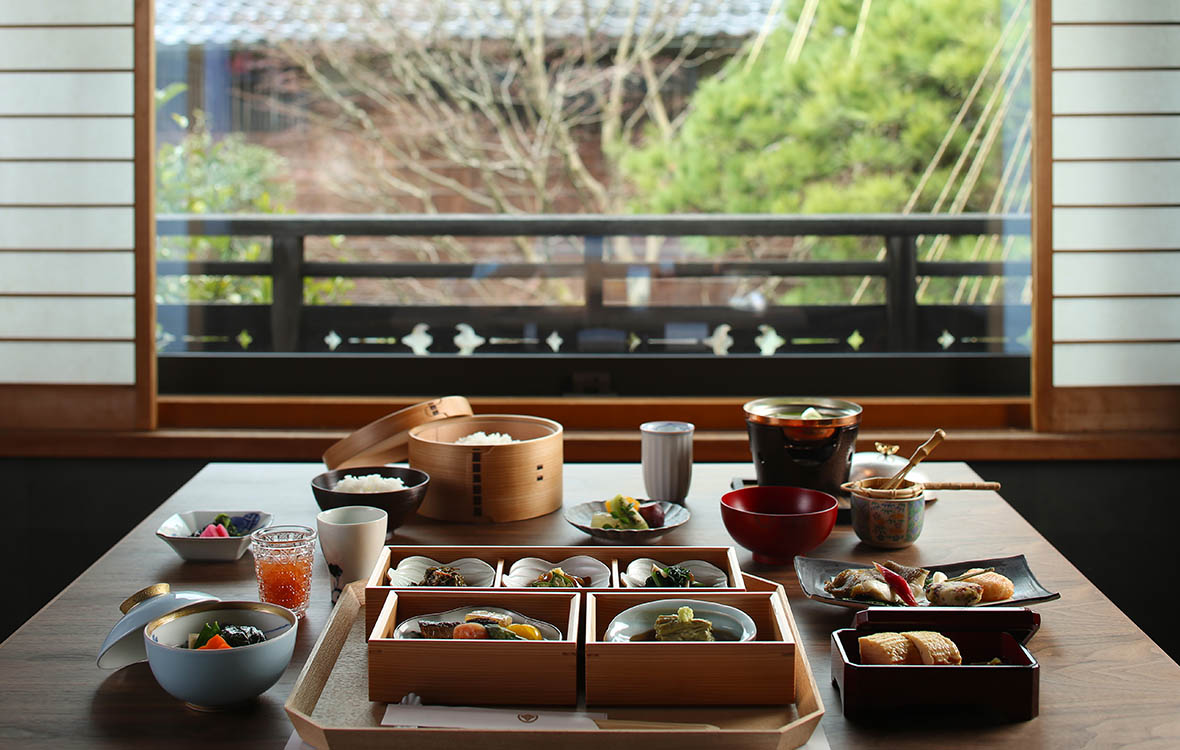 写真：朝食一例