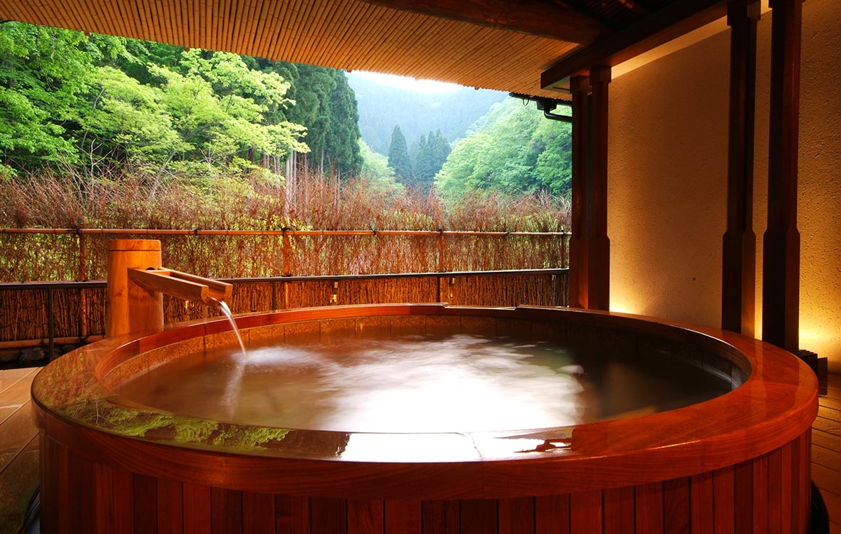 Photo: Private Spa in the Forest
