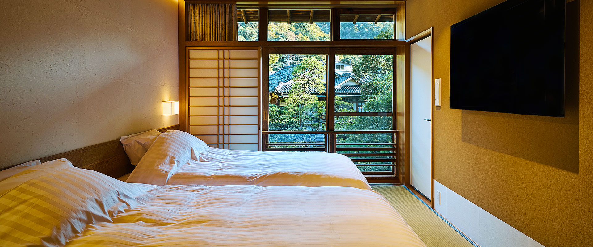 Photo: Western & Japanese Room