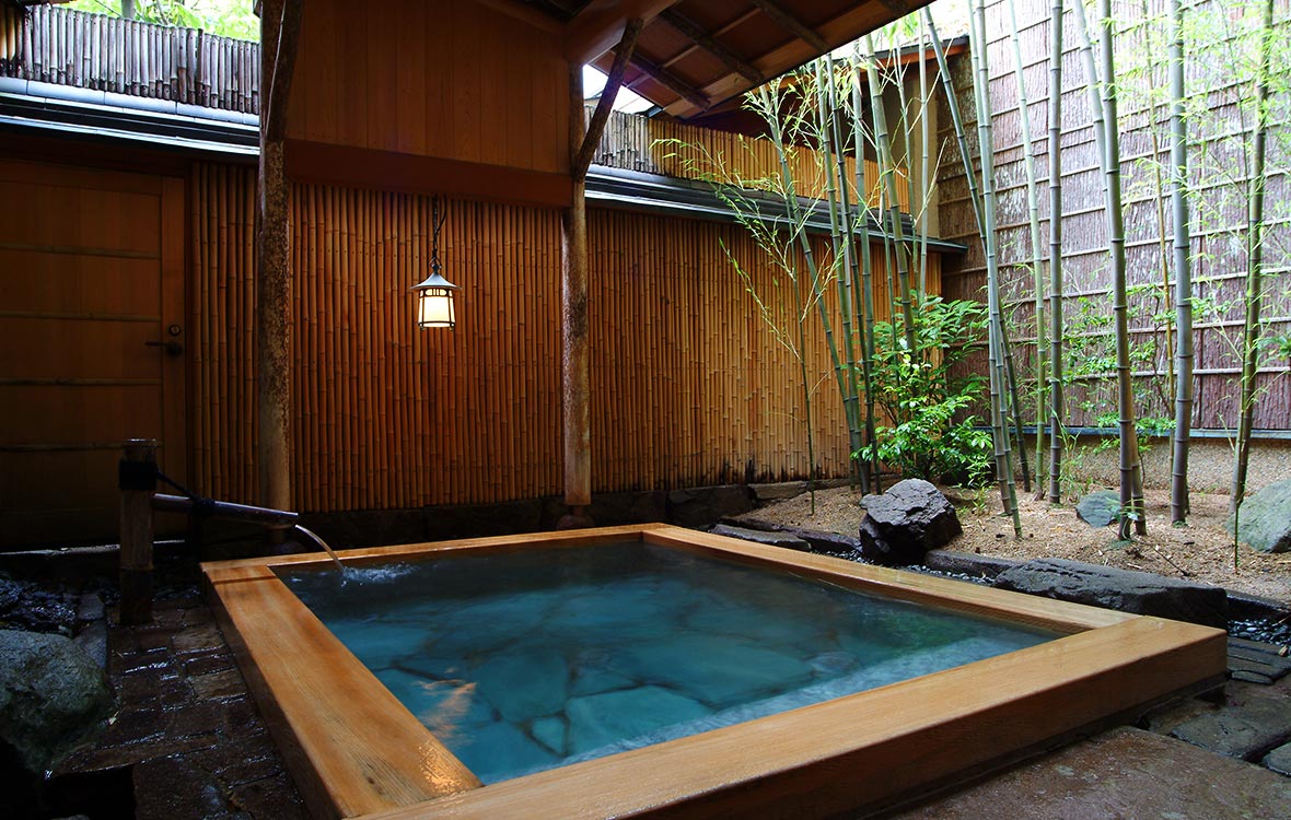 写真：吉の湯 岩露天風呂