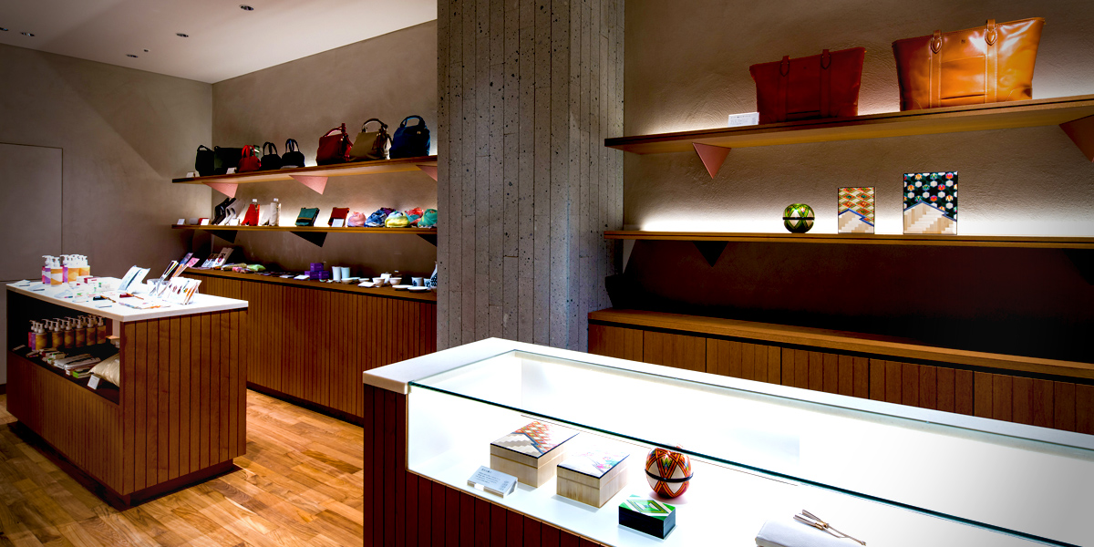 Gift Boutique: Sanpou