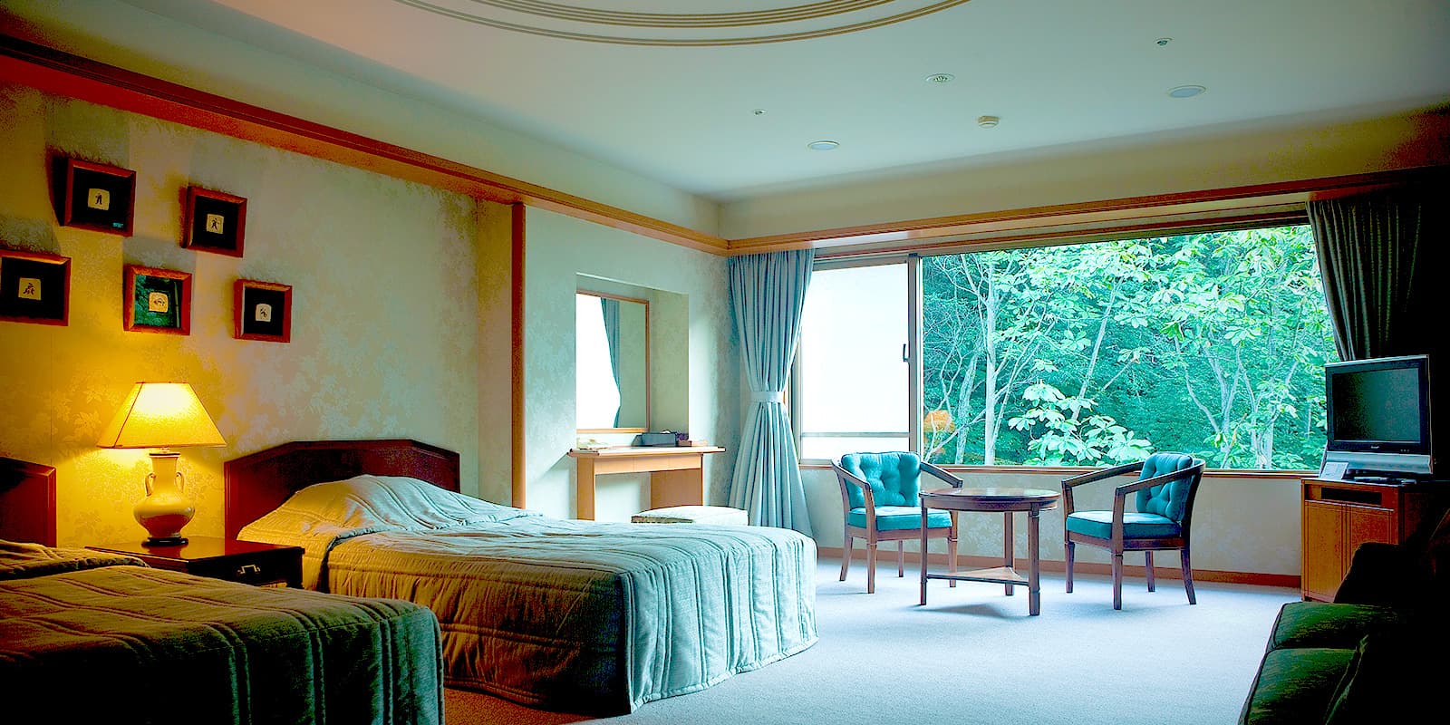 Western & Japanese Room