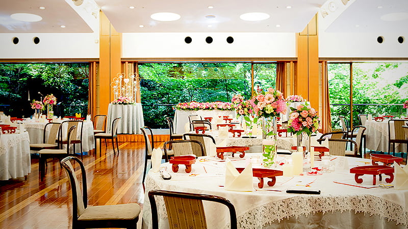 旅の一夜を、趣あるお部屋でゆったりと