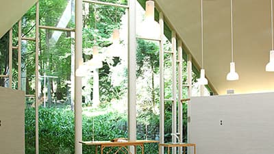 旅の一夜を、趣あるお部屋でゆったりと