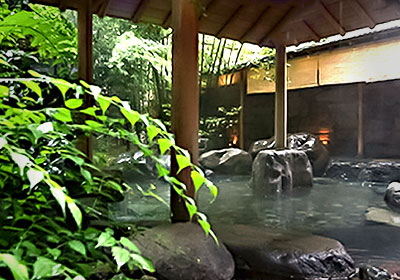 旅の一夜を、趣あるお部屋でゆったりと